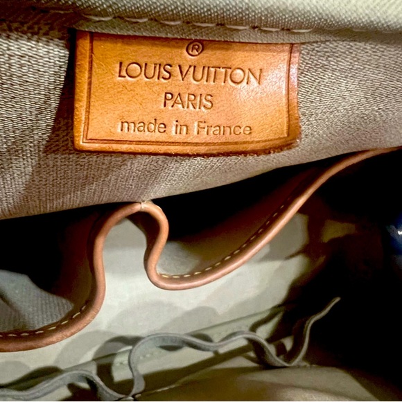 Authentic Louis Vuitton Deauville Brown Monogram Hand Bag w/COA! - Picture 5 of 14
